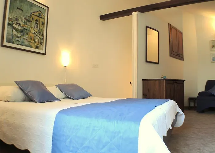 Green Oasis Family Apartments